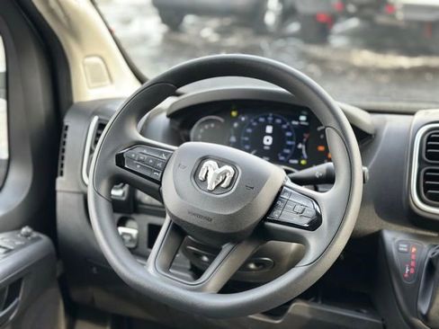 New 2026 RAM ProMaster 2500 w/ Quick Order Package 22G SLT image 17