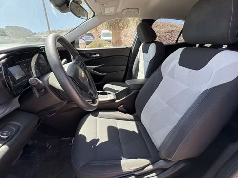 Used 2024 Chevrolet Trax LS FWD image 9