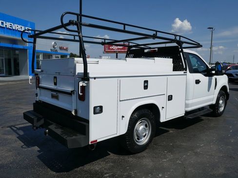 Used 2022 Ford F350 XL w/ Power Equipment Group image 5