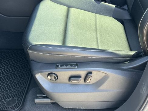 Certified 2023 Volkswagen Atlas SEL R-Line AWD/4WD image 18
