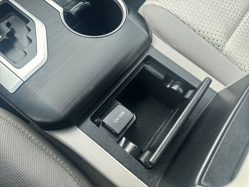 Used 2012 Toyota Camry LE image 25