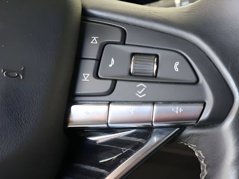 Used 2022 Cadillac Escalade ESV Sport w/ Touring Package AWD/4WD image 21