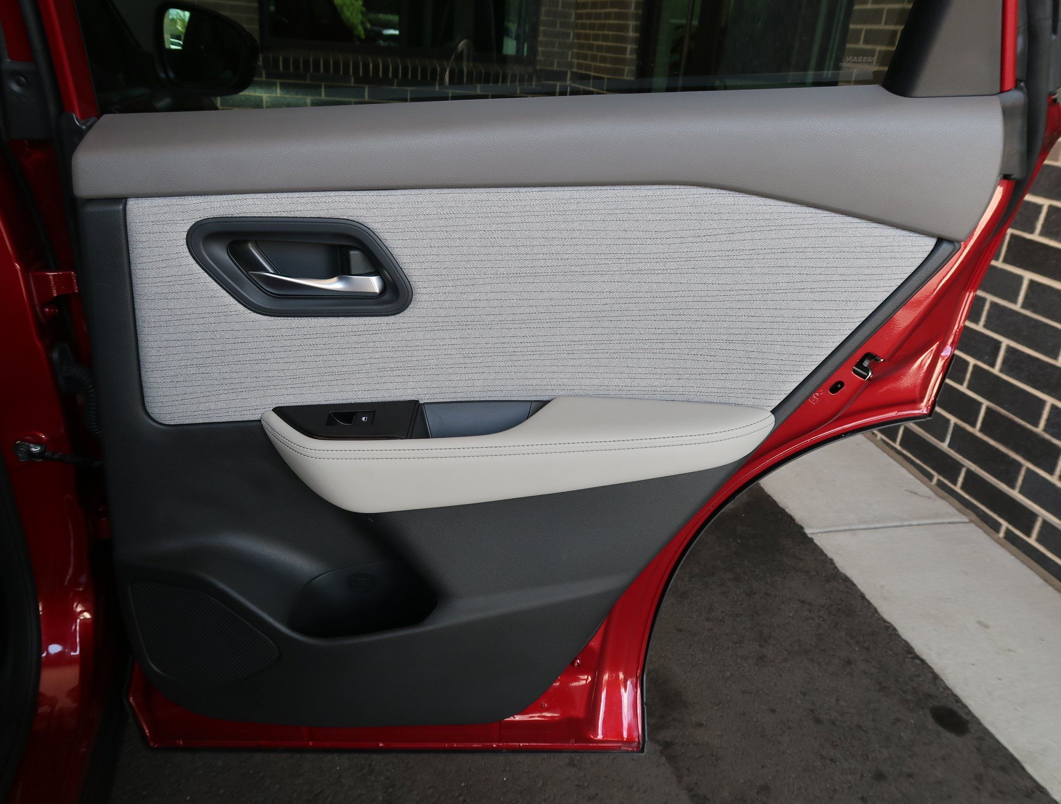 Used 2022 Nissan Rogue SV AWD/4WD image 46