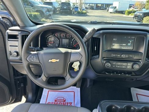 Used 2017 Chevrolet Silverado 1500 Custom w/ Custom Convenience Package image 17