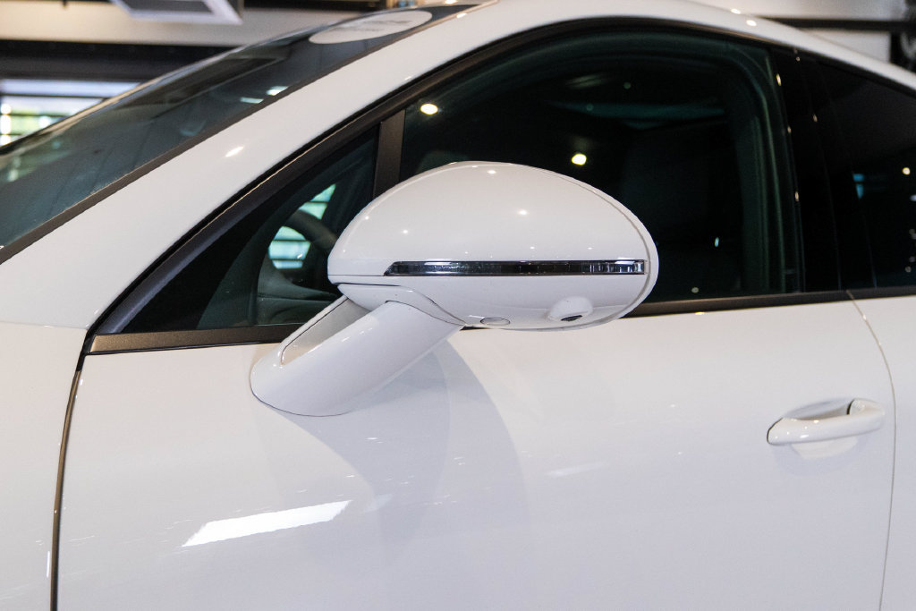 Certified 2023 Porsche Macan AWD/4WD image 13