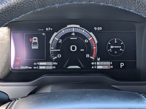 Used 2024 Toyota Tundra Platinum AWD/4WD image 20
