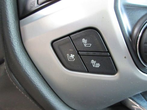 Used 2018 GMC Sierra 1500 SLT image 35