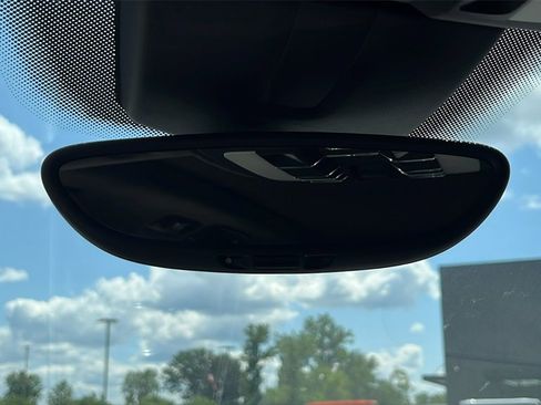 Used 2016 Porsche Cayenne GTS image 22