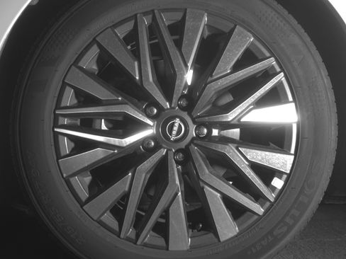 Used 2025 Nissan Altima 2.5 SV image 12