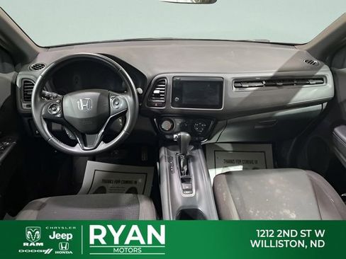 Used 2022 Honda HR-V Sport image 8