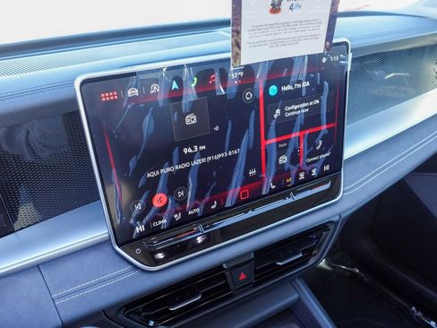 New 2025 Volkswagen Tiguan SE image 19