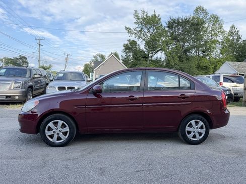 Used 2011 Hyundai Accent GLS FWD image 3