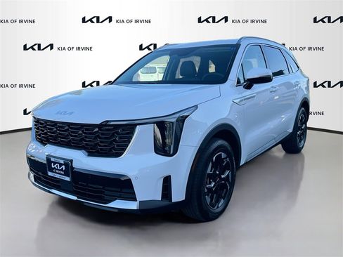 New 2026 Kia Sorento S image 2