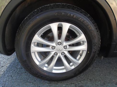 Used 2015 INFINITI QX70 Base AWD 4dr SUV image 31