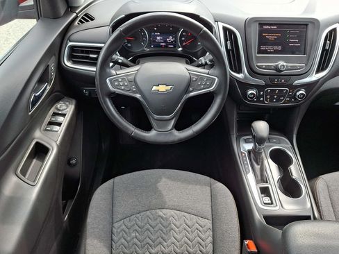 Used 2022 Chevrolet Equinox LT AWD/4WD image 11