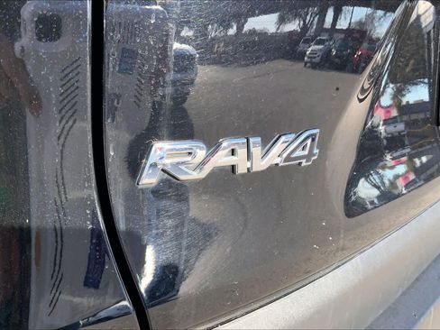 Used 2024 Toyota RAV4 XLE image 30