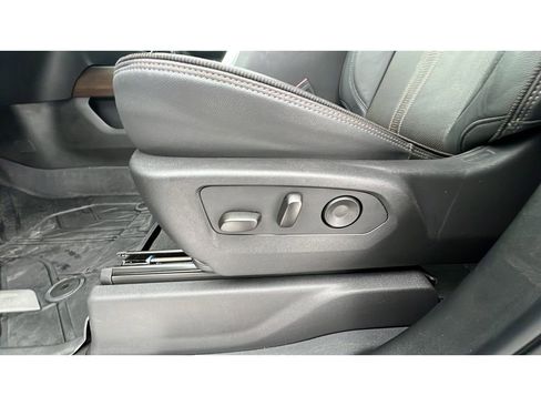 Certified 2025 Chevrolet Silverado 1500 High Country w/ High Country Premium Package image 25