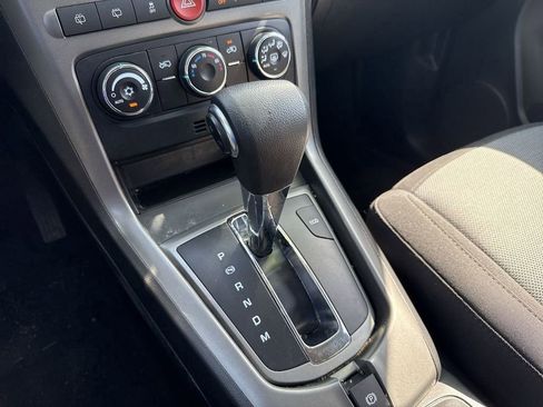 Used 2012 Chevrolet Captiva Sport LS FWD image 26