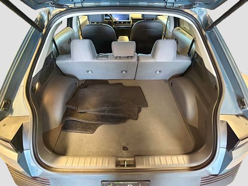 Used 2024 Hyundai Ioniq 5 SEL image 28