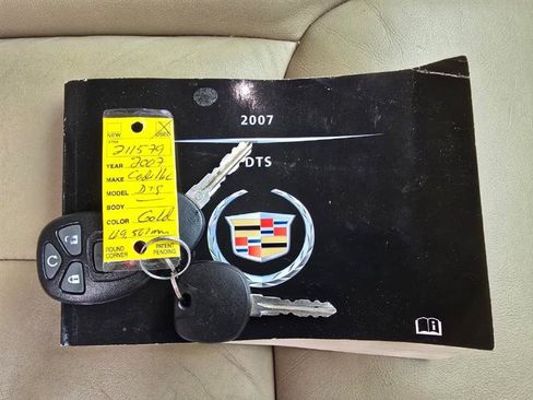 Used 2007 Cadillac DTS image 11
