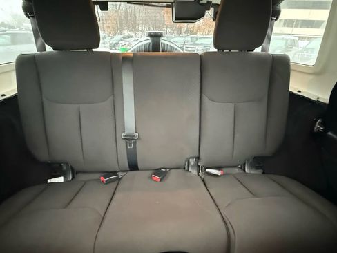 Used 2016 Jeep Wrangler Unlimited Sport w/ Quick Order Package 24S image 19