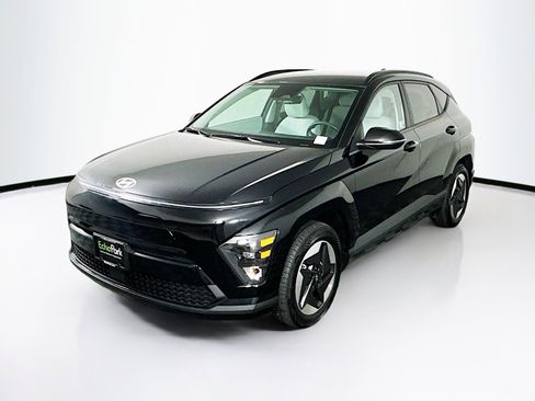 Used 2024 Hyundai Kona SEL image 3