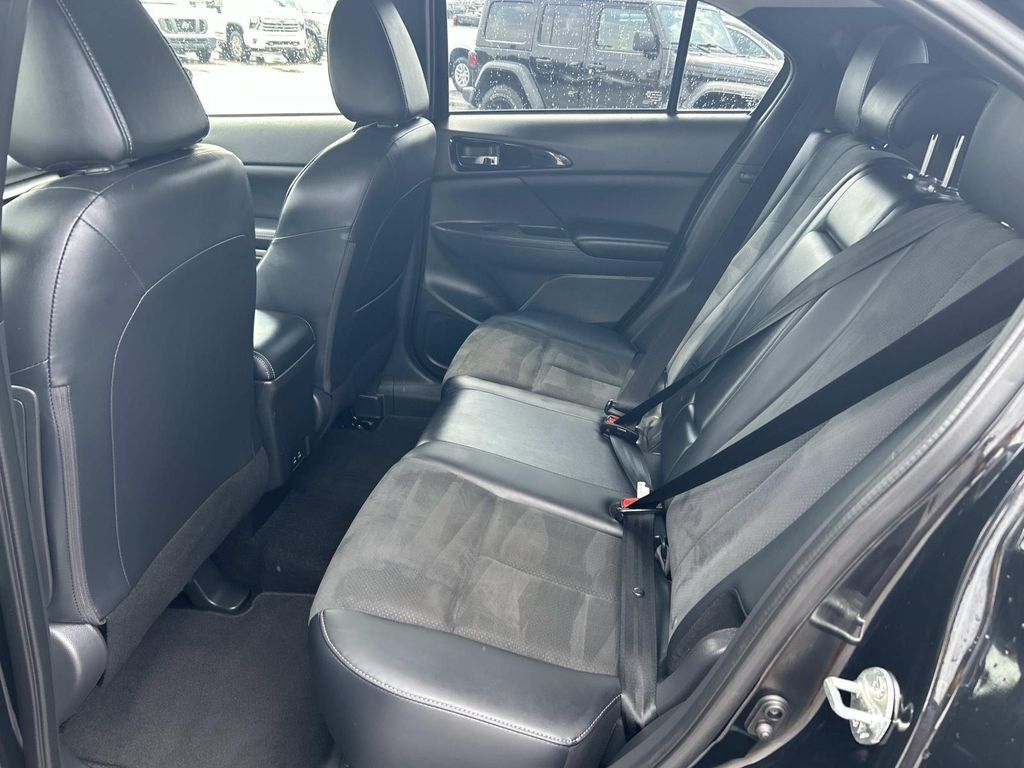 Used 2024 Mitsubishi Eclipse Cross SE AWD/4WD image 24