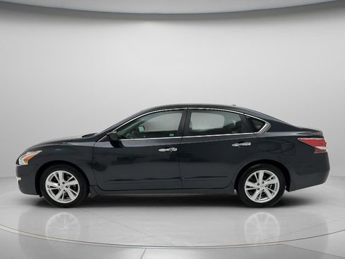 Used 2015 Nissan Altima 2.5 SV FWD image 7