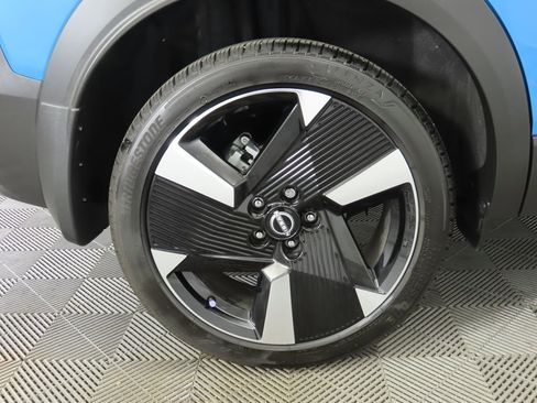 Used 2025 Nissan Kicks SR image 29