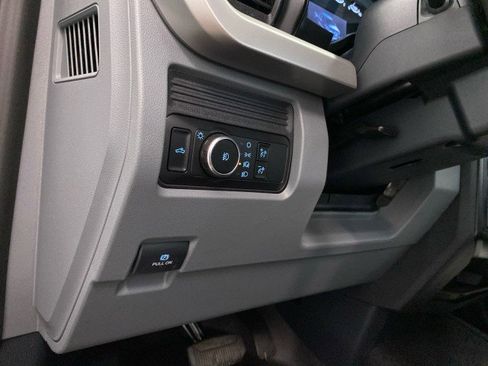 New 2025 Ford F450 XL AWD/4WD image 19