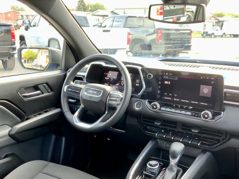 New 2025 GMC Canyon Elevation w/ Convenience Package image 39