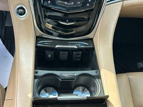 Used 2018 Cadillac Escalade ESV Platinum image 23