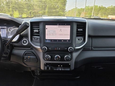 Used 2024 RAM 2500 Big Horn image 25