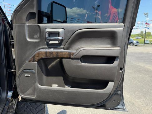 Used 2015 GMC Sierra 2500 Denali AWD/4WD image 21