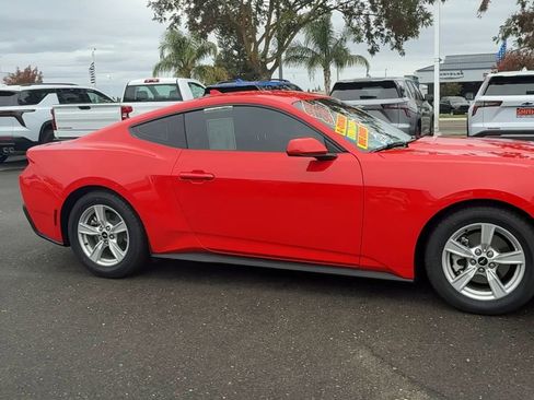 Used 2024 Ford Mustang Coupe image 8