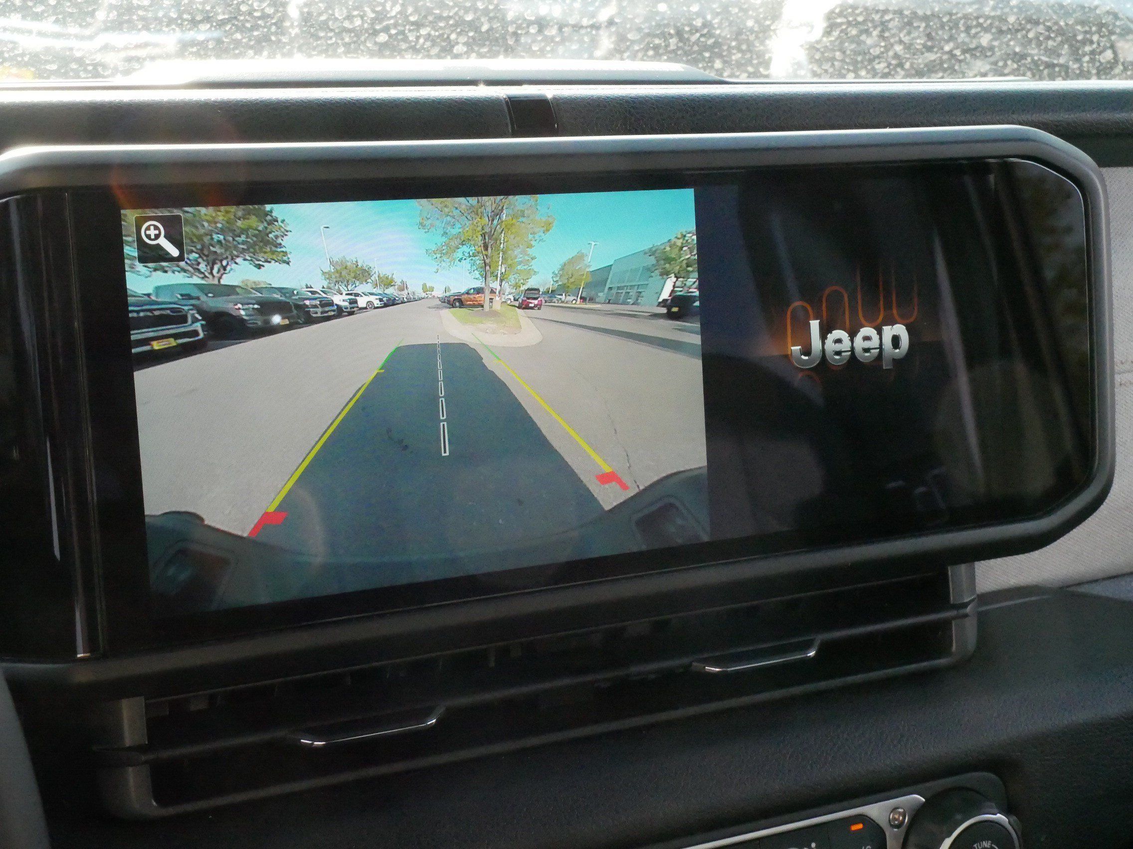 Used 2025 Jeep Gladiator Sport AWD/4WD image 29