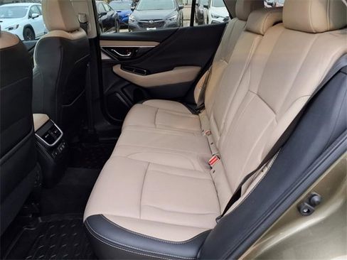Used 2022 Subaru Outback Limited image 9