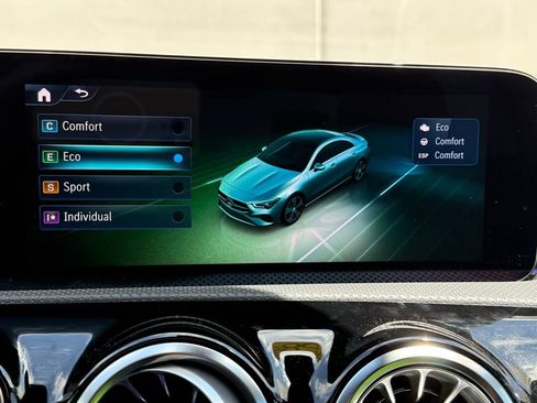 Used 2025 Mercedes-Benz CLA 250 250 image 10