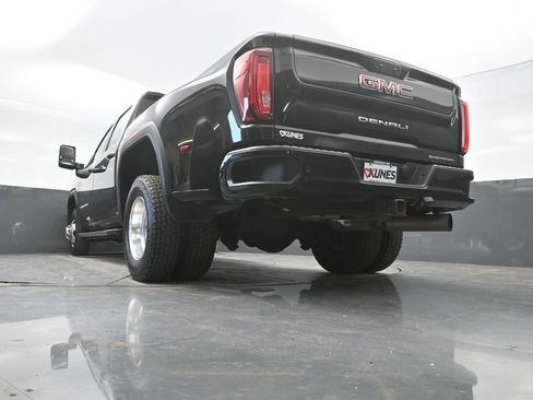 Used 2022 GMC Sierra 3500 Denali w/ Denali Ultimate Package AWD/4WD image 39