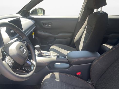 New 2026 Honda HR-V Sport image 9
