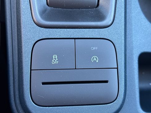 New 2026 Ford Maverick XL AWD/4WD image 23