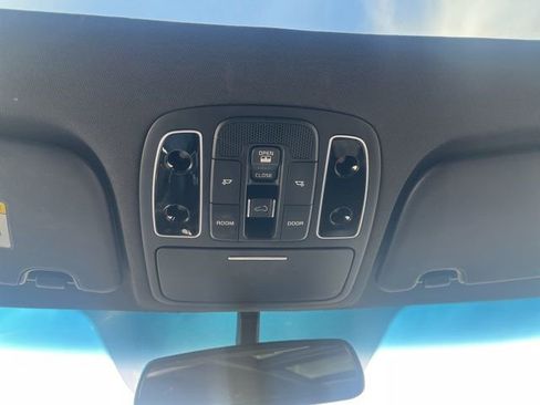 Used 2015 Kia Soul ! w/ Sun & Sound Package image 27