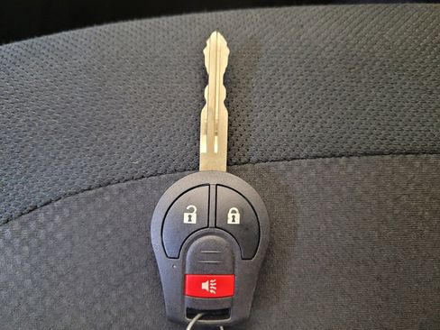 Used 2015 Nissan Rogue S AWD/4WD image 32