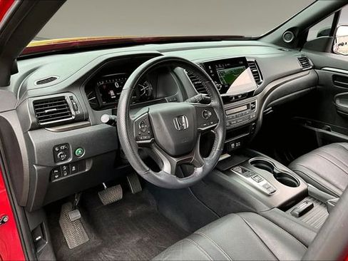 Used 2023 Honda Passport TrailSport image 17