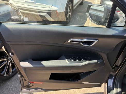 Used 2026 Kia Sportage LX FWD image 19