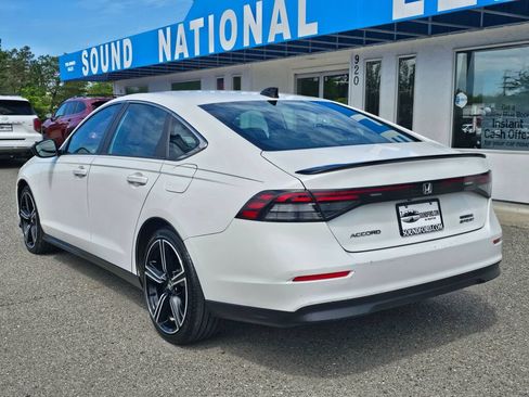 Used 2024 Honda Accord Sport image 3