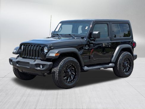 Used 2022 Jeep Wrangler Sport AWD/4WD image 3