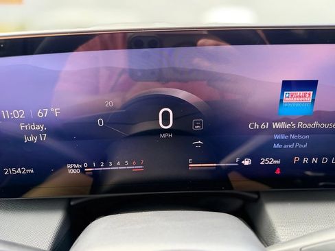Used 2026 Buick Enclave Sport Touring w/ Power Package FWD image 13