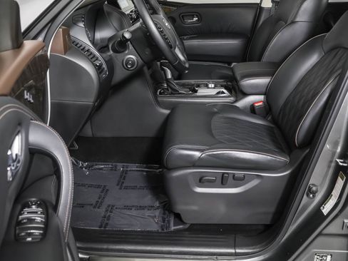 Used 2024 Nissan Armada Platinum w/ Captain's Chairs Package image 22