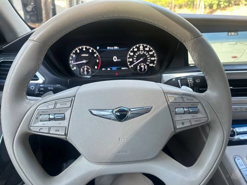 Used 2021 Genesis G90 3.3T Premium RWD image 14